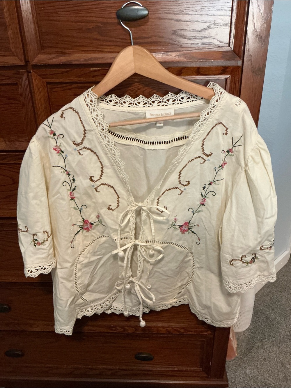 Jennifer & Grace embroidered top